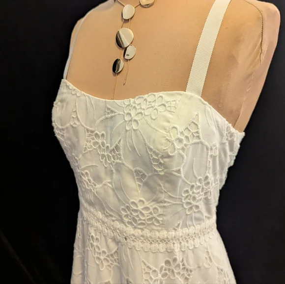 Lilly Pulitzer White Eyelet Sundress Graduation, Party, Bust 37"-38" Size 10? - Picture 5 of 10